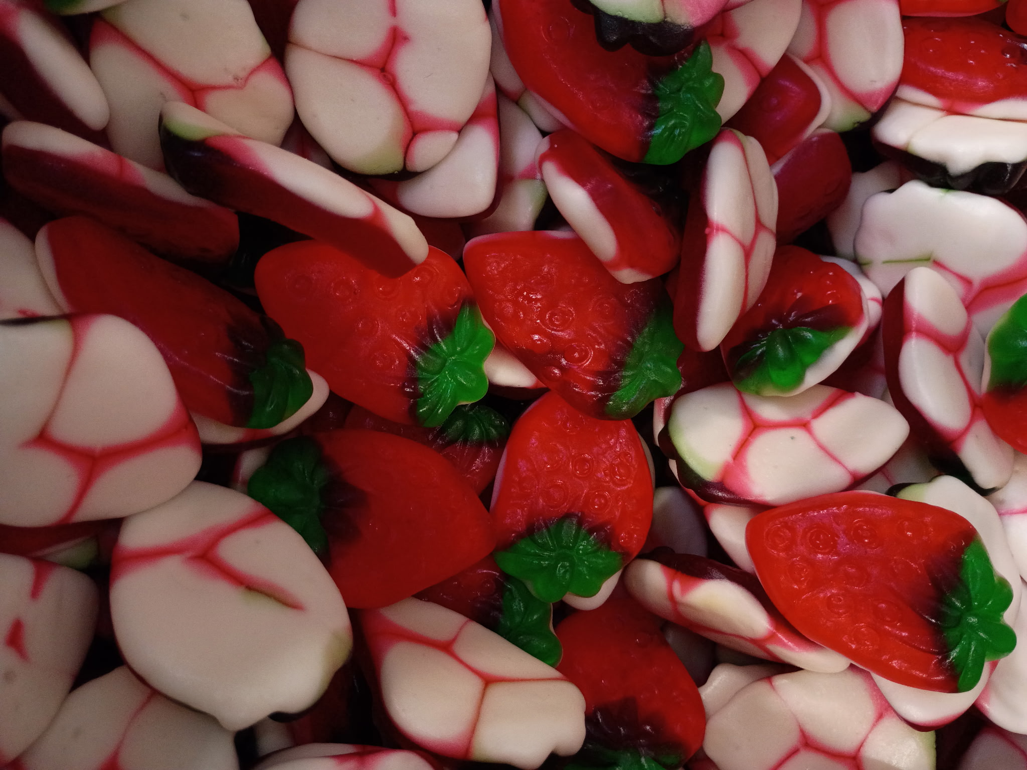 STRAWBERRIES N CREAM