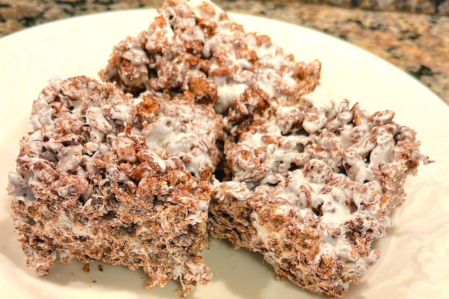 CHOC PEBBLES CEREAL BAR